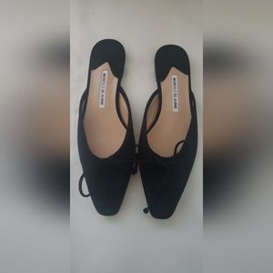 Manolo Blahnik ballerimu suede bow mules